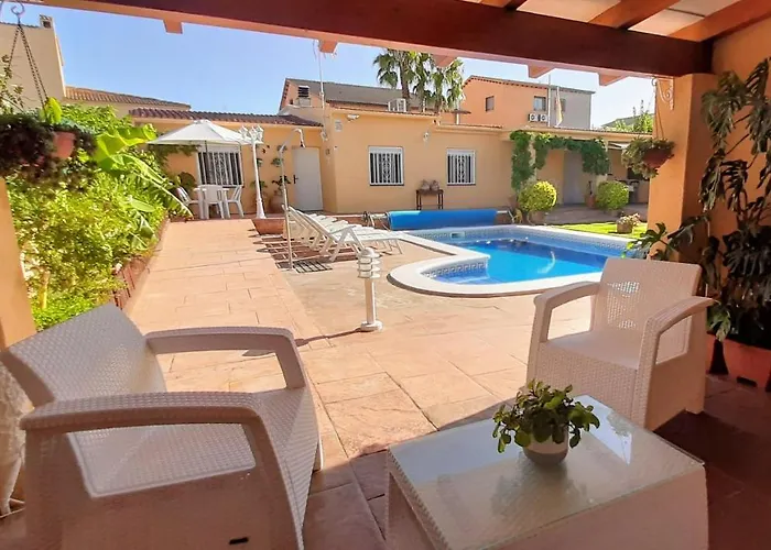 Chalet Vacacional Con Piscina Privada Y Barbacoa